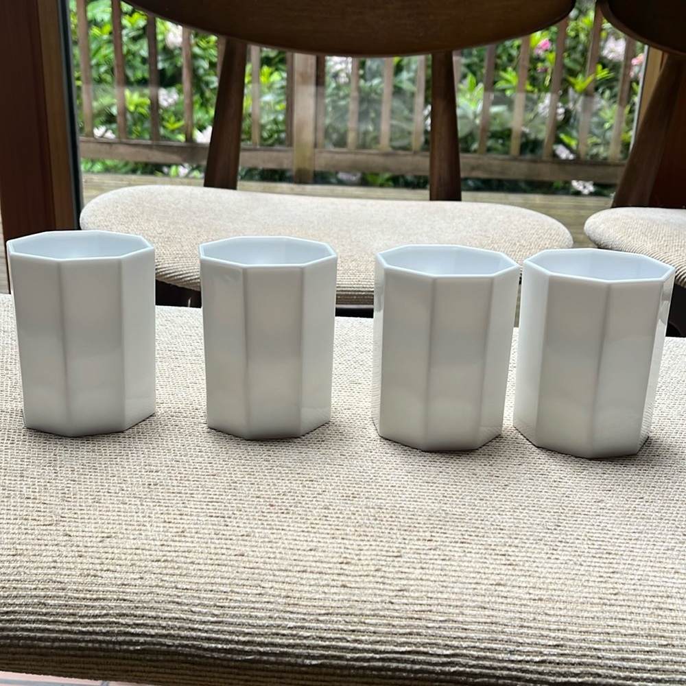 ARCOROC France White Octagon Shaped  Milk Glass Coffee Mugs Octime 4 cups